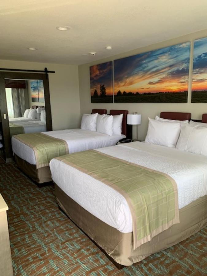 Days Inn By Wyndham Bellville Mansfield Екстериор снимка